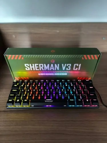 Teclado Mecânico TGT Sherman V3 C1 Preto - Switch Red ABNT2