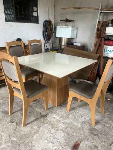 Mesa top 4 cadeiras 