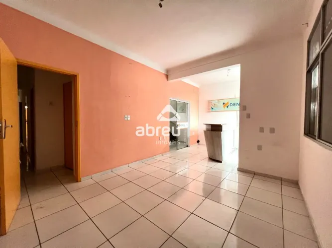 Descubra esta excelente sala disponível para aluguel na Avenida Rio Branco, no coração de