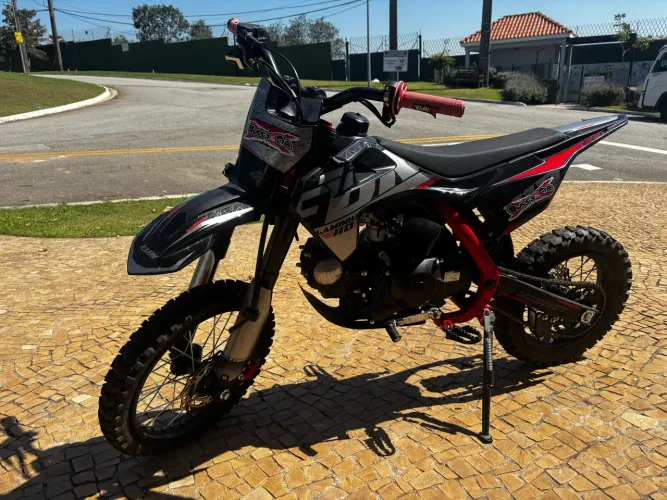 Fun Motors Laminha 110cc Off-Road, muito nova, conservada e completa! Pronta para andar