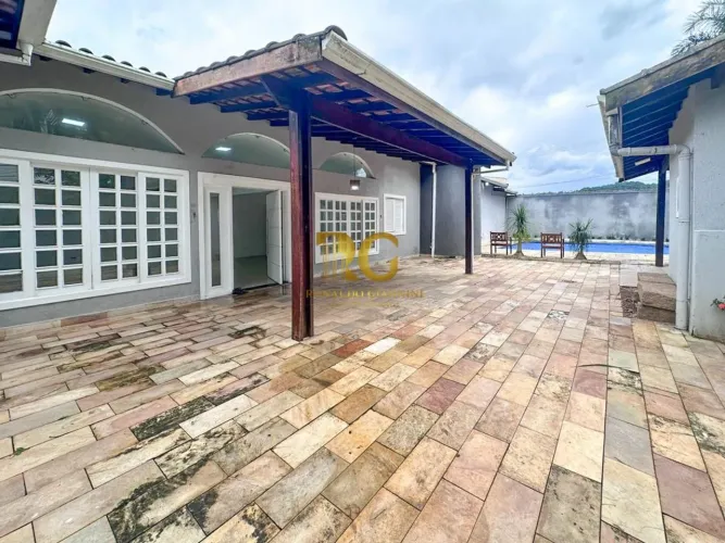 CASA DE ALTO PADRÃO NO CANTO DO FORTE VILA MATIAS