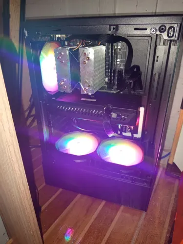 PC Gamer Ryzen 5 + RX 590 + 16GB RAM + 240GB SSD + 1TB HDD