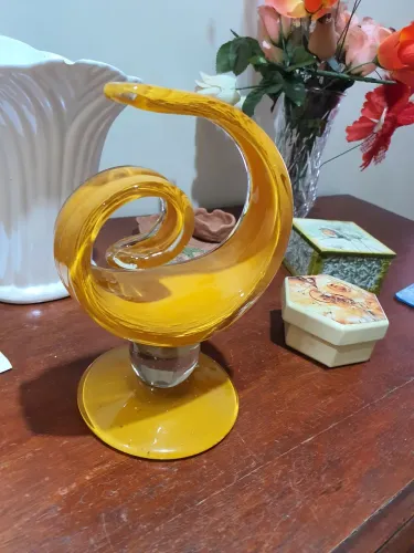 Escultura de Vidro de Murano Amarela