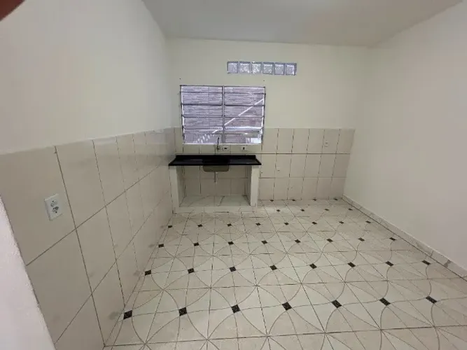 Aluga-se casa 3 cômodos em Osasco/SP - Parque Palmares