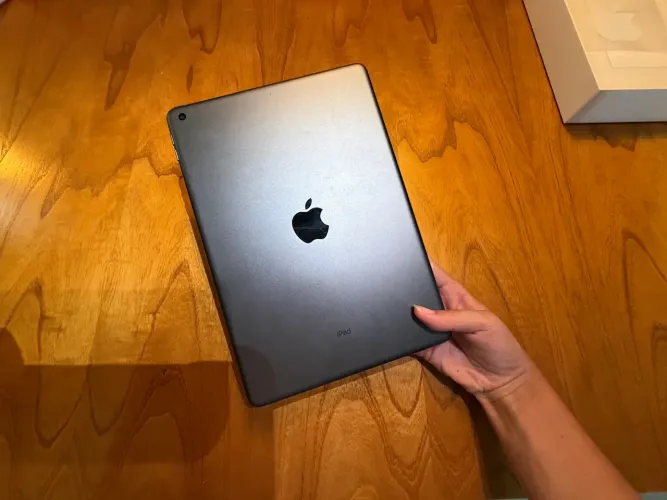 Apple Ipad Wifi 9th Geração Cinza Espacial A2602 64gb 10.2 (Usado)