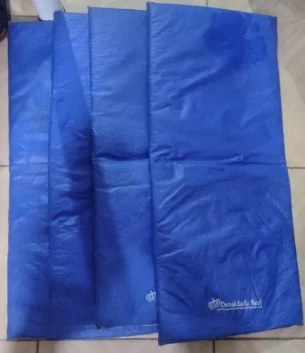 Vendo 4 Colchonetes Seminovos