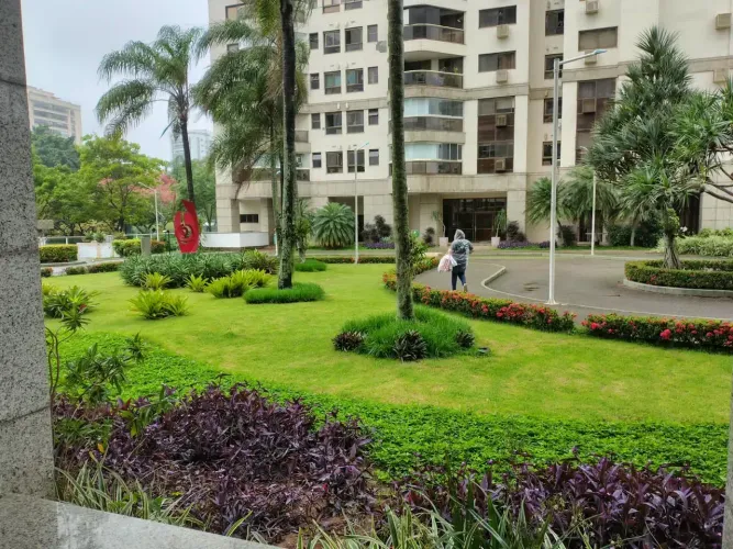EDIFÍCIO GREEN LAKE - ANDAR ALTO - VISIBILIDADE DESLUMBRANTE - vazio.