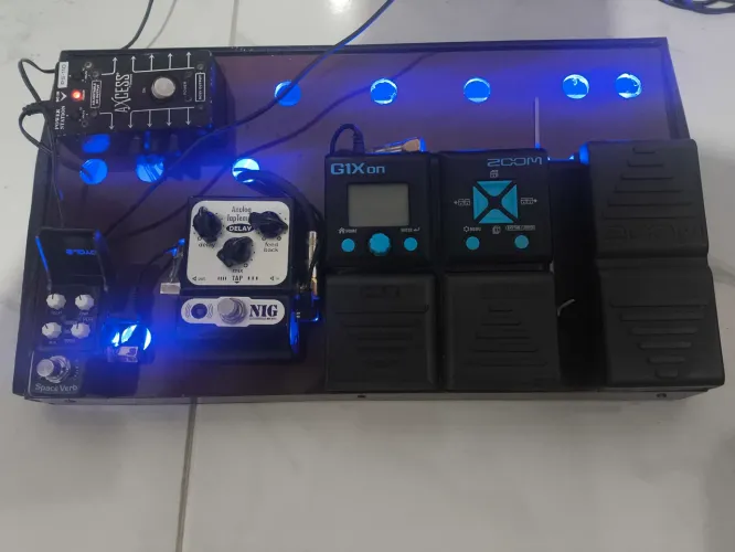 Pedalboard Guitarra + Pedaleira Zoom G1Xon + Pedais