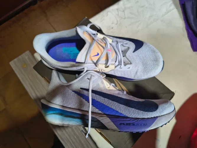 Tênis Nike zoom fly 4