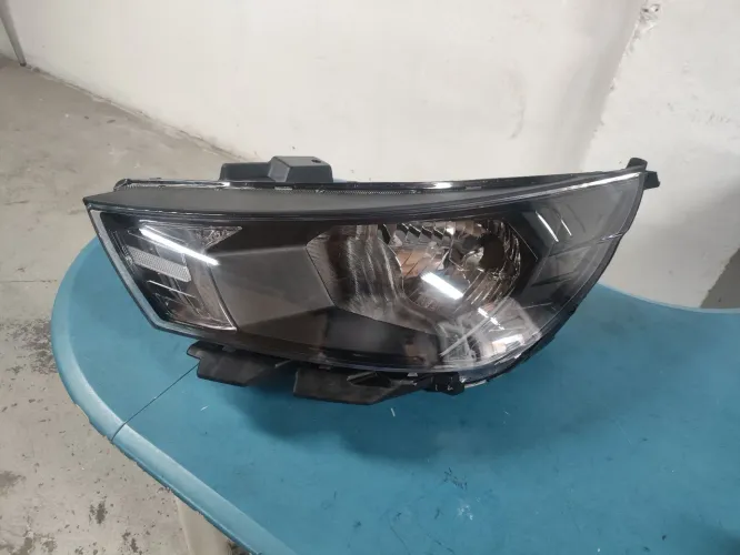 FAROL HB20 lado esquerdo original 2022/25