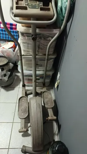 BICICLETA ERGOMÉTRICA ELIPTICO