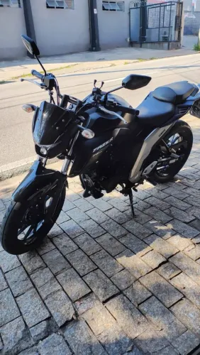 Fazer 250 BlueFlex Preta 2023 - Negocio e Oferto