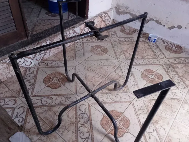 Ferro  pra mesa