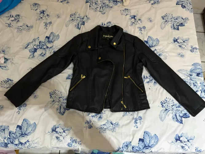 Jaqueta de couro feminina tamanho 12 (veste 34/36)