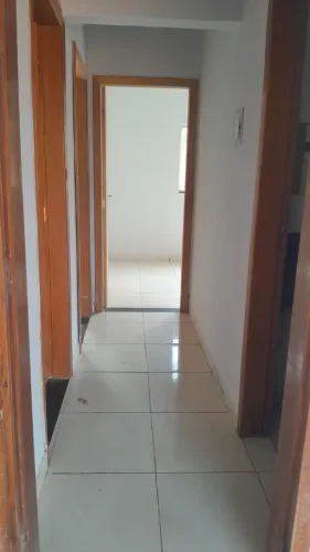 Aluga uma casa