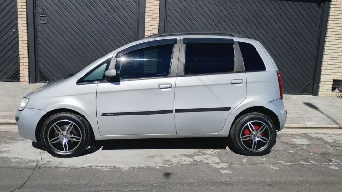 Fiat Idea HLX 1.8 MPI Flex 8V 5P 2006