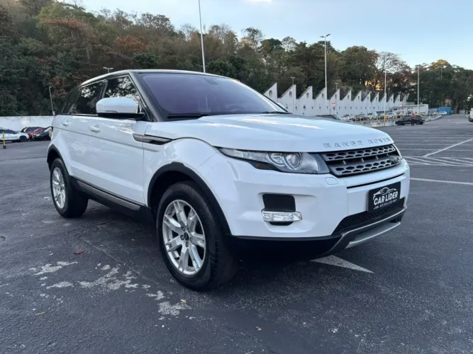 Land Rover Range Rover Evoque Pure 2.0 Aut. 5P 2013
