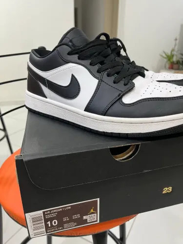 Air Jordan 1 Low tam US 10