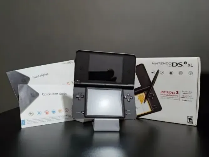 Nintendo DSi XL Desbloqueado
