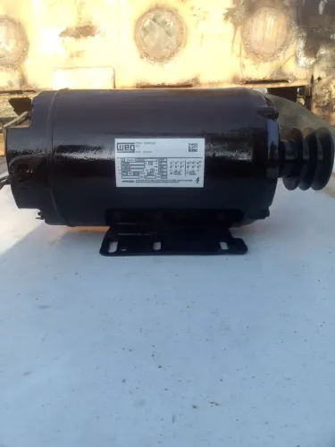 Motor trifásico para vender ou trocar