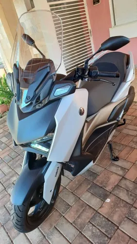 Particular - Yamaha XMAX 250 automático - Ano 2024/2025 - Estudo Troca