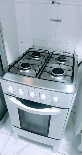 Vende-se fogão usado Esmaltec 4 bocas