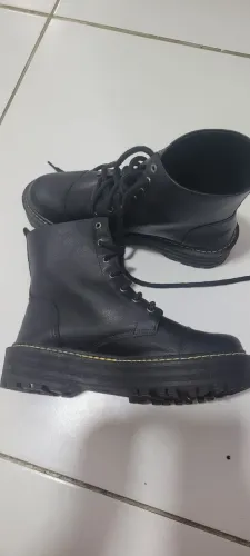 Bota usada apenas 1 vez, novissima