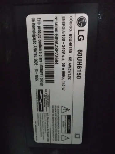 Vendo uma tv lg de 60 polegadas com defeito na tela 