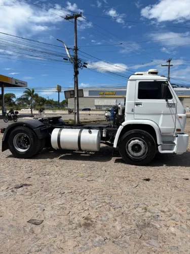 Volkswagen 18 310 Titan