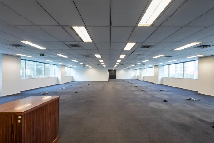 Sala comercial na Avenida das Nações Unidas, 80 - 1- C 598 m²