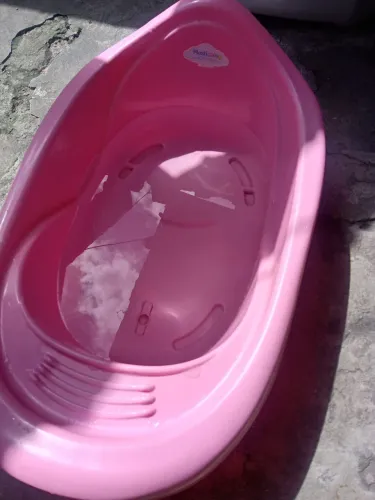 Banheira para bebê menina