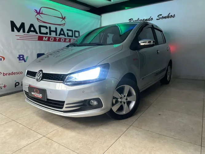 Volkswagen Fox Rock IN RIO 1.6 MI Total Flex 8V 5P 2016