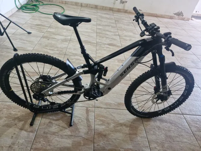 Bicicleta elétrica Sense Exalt e-trail Evo 2025/26