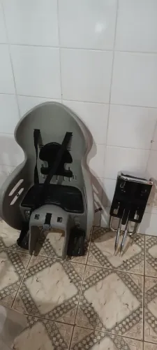 Cadeirinha bicicleta com bagageiro
