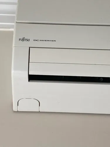 Ar condicionado Fujitsu inverter 9.000 btus (somente frio)