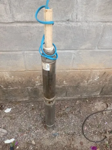 Bomba submersa trifásica