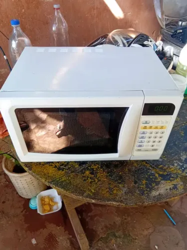 Forno microondas Midea