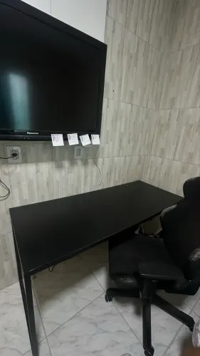 Mesa e cadeira gamer