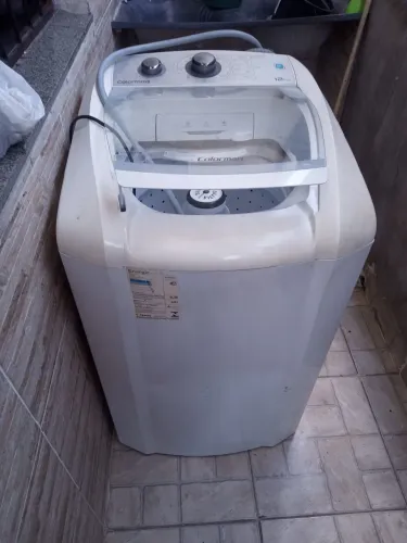 Máquina de lavar roupa 12kg