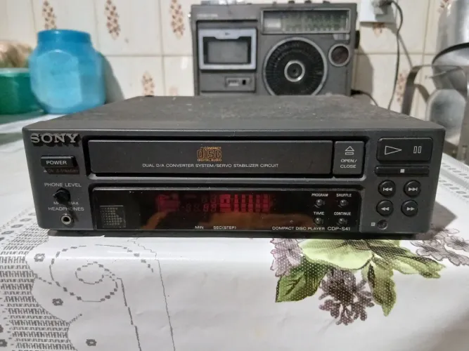 Cd Player Sony SDP-S41 No estado. Nao funciona.