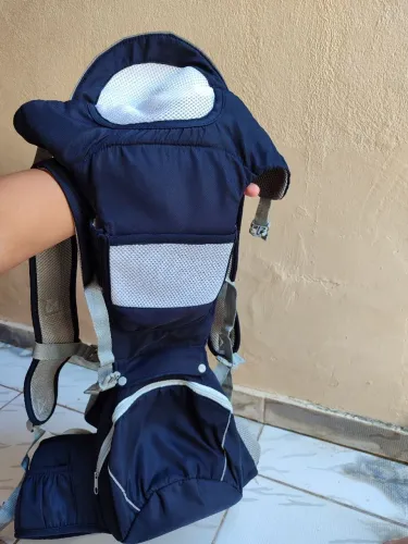 Vende-se bebê canguru