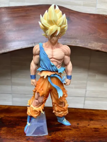 Action Figure Dragon Ball - Goku Saiyajin 29cm