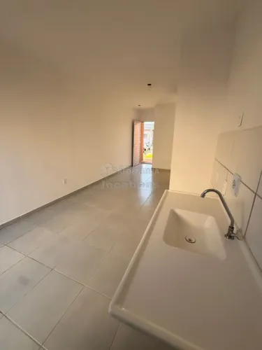 Casa Padrão para Venda com 02 Dormitórios no Condomínio Garden RNI