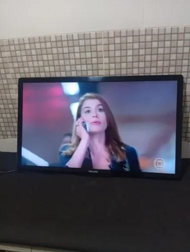TV LED Philips 40 Polegadas Full HD - Funcionando Perfeitamente!