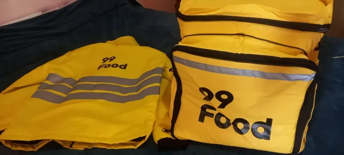 Jaqueta + bag 99food novos