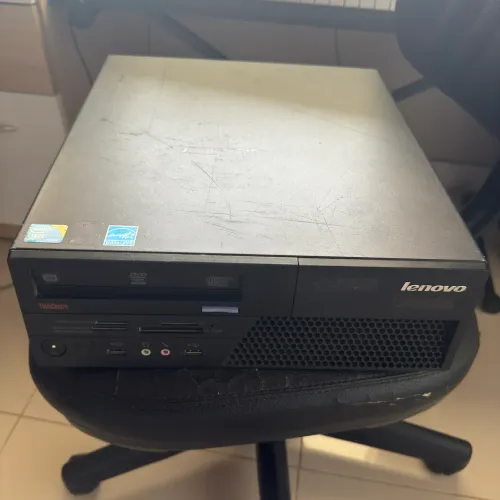 Computador ThinkCentre - 128GB SSD - 2GB RAM