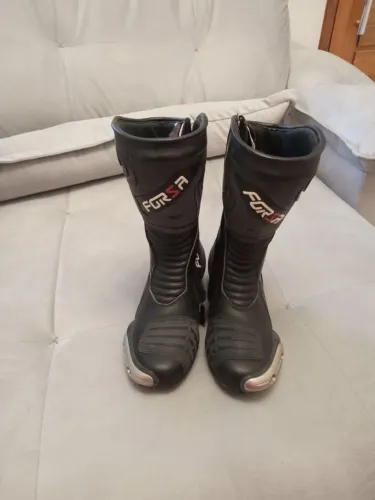 Bota para moto feminina Forza