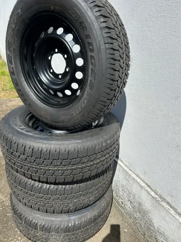 4 RODAS FERRO+4 PNEUS BRIDGESTONE DUELLER A/T NOVOS !! OKM