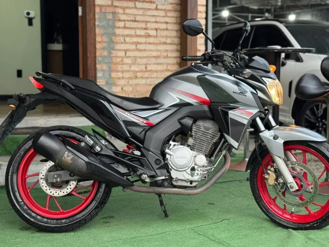 Honda CB 250 F 249 cc