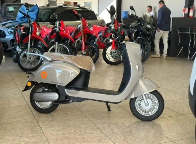 Scooter elétrica Yadea M6-H NOVA
